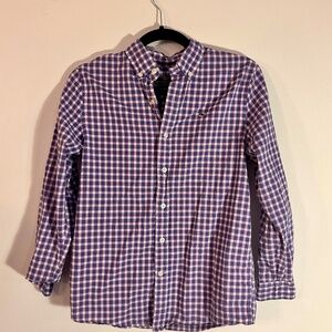 Vineyard Vines button down shirt in great condition